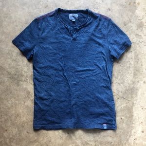 Lucky Brand T-Shirt